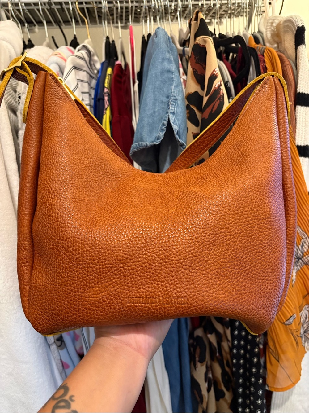 Portland Leather Goods | Medium Aspen Shoulder Bag | Sienna